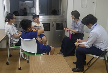 子ども日本語教室（小学生）での意見聴取の様子