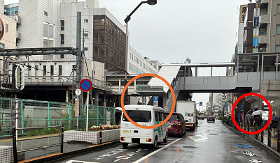 荻窪駅西口の停留所を示す画像