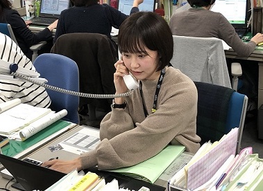 写真：坂上さんの仕事の様子1