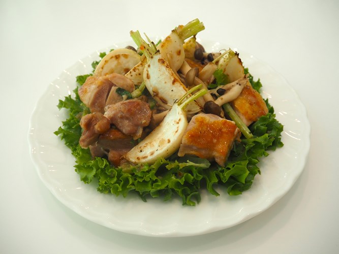 鶏肉とかぶときのこのグリルサラダ