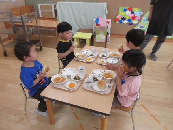 給食