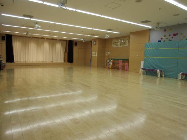 ホール