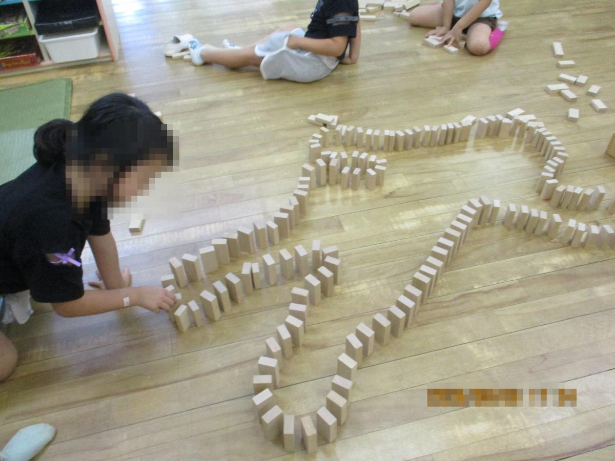 積み木ドミノ