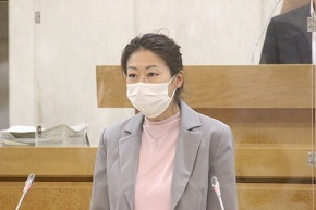 本会議での区長の様子