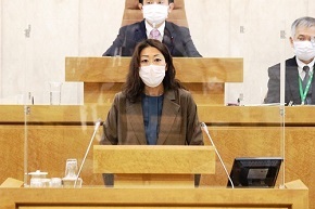 本会議での区長の様子