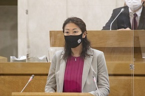 本会議での区長の様子