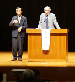 写真：講演会のようす