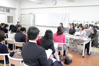 写真：分科会の様子