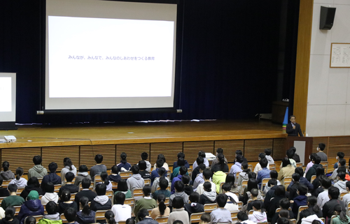 井荻中学校　意見交換会の様子