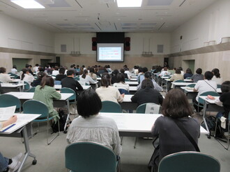 連絡協議会の講義の写真