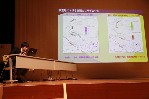 コサギの夜の採餌行動についての発表の様子